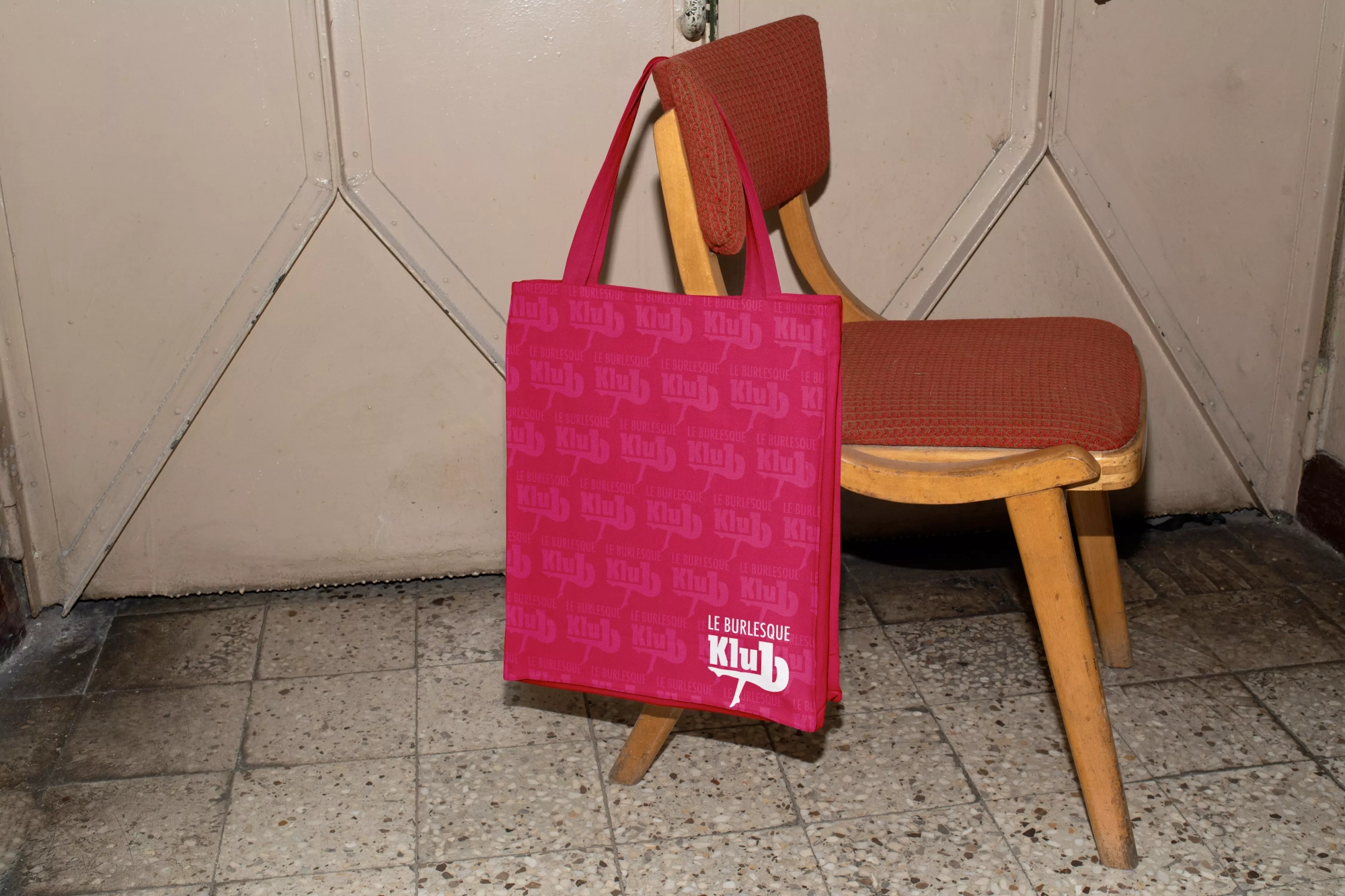 Chaise-ToteBagRose-BurlesqueKlub