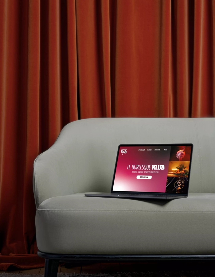 MacBookPageWeb-Sofa-BurlesqueKlub